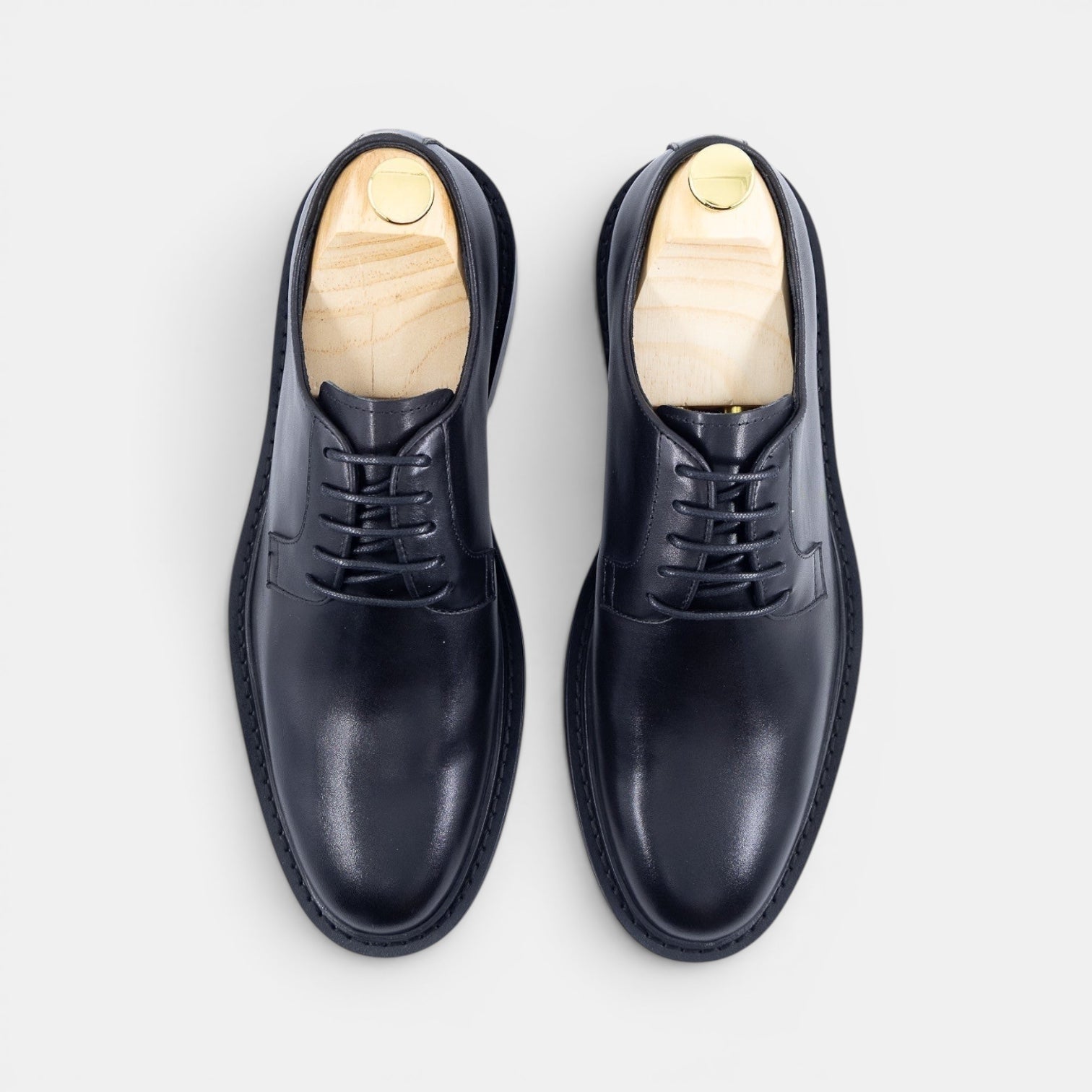 Barcon Getta Inc NYOTA black full grain leather plain toe Derby shoes with navy rubber sole
