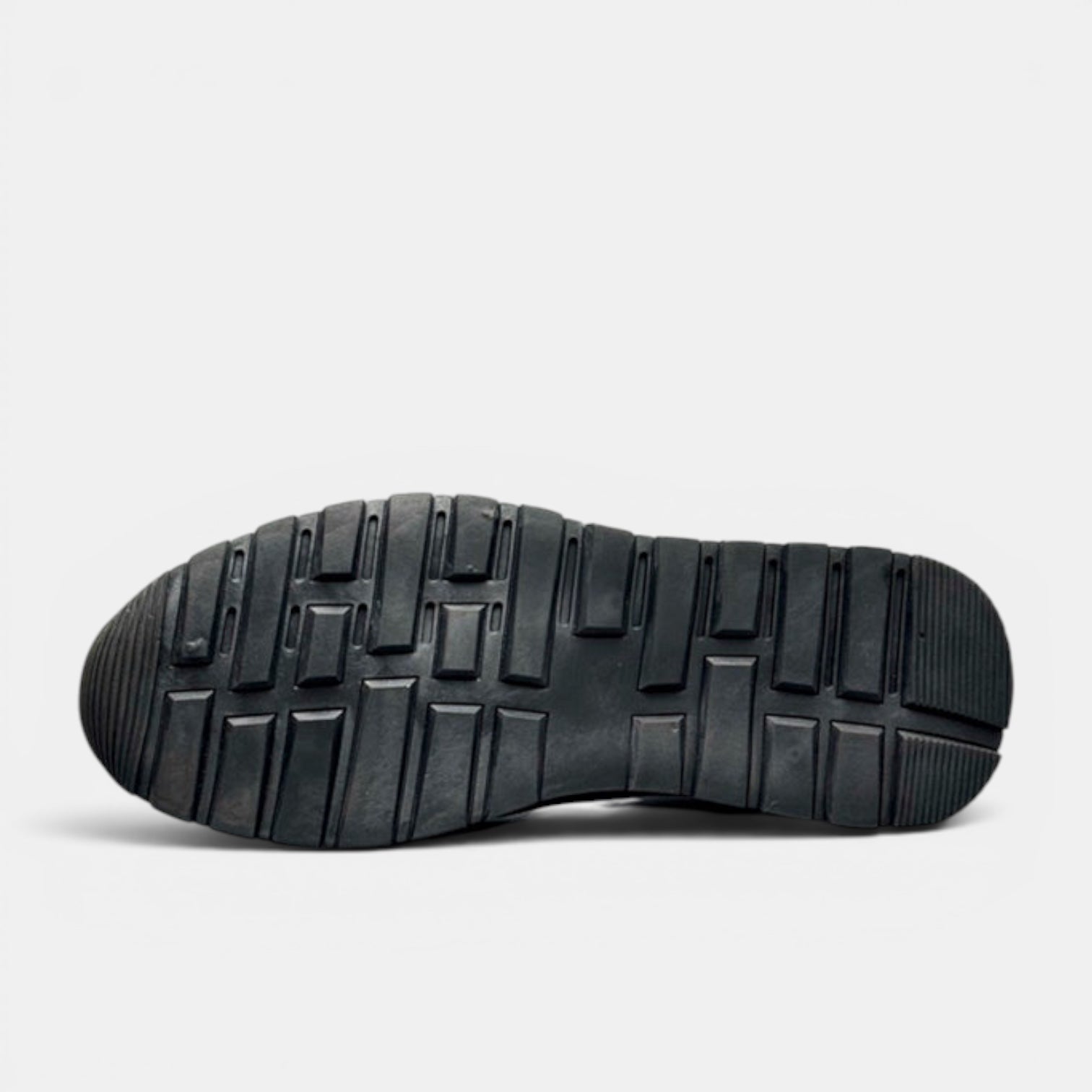 Barcon Getta Inc FREETOWN Casual Leather Sneakers black lug sole with white midsole stripe