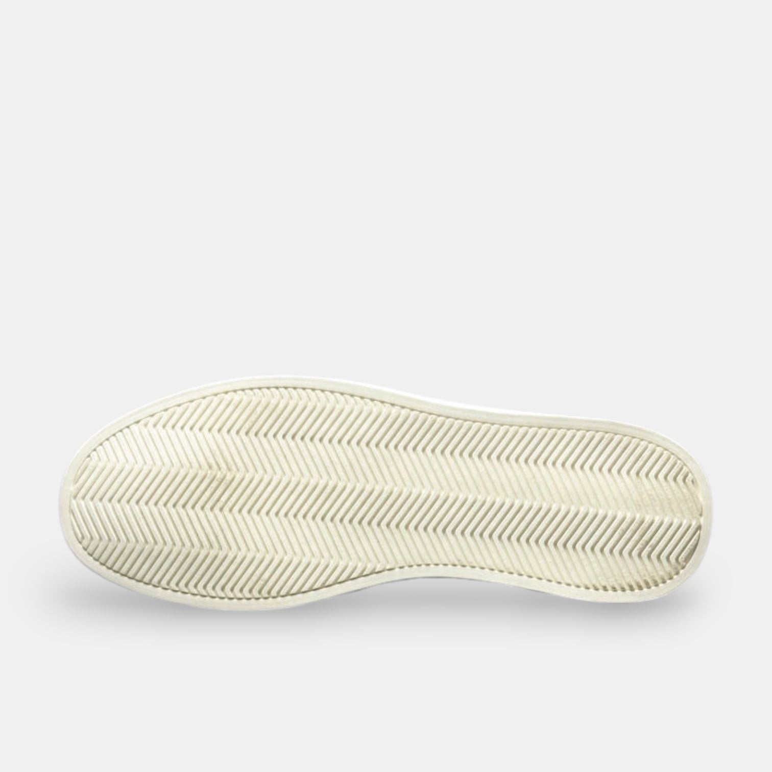 Barcon Getta Inc MEDA LOW TOP SUEDE sneaker sole with herringbone tread detail.