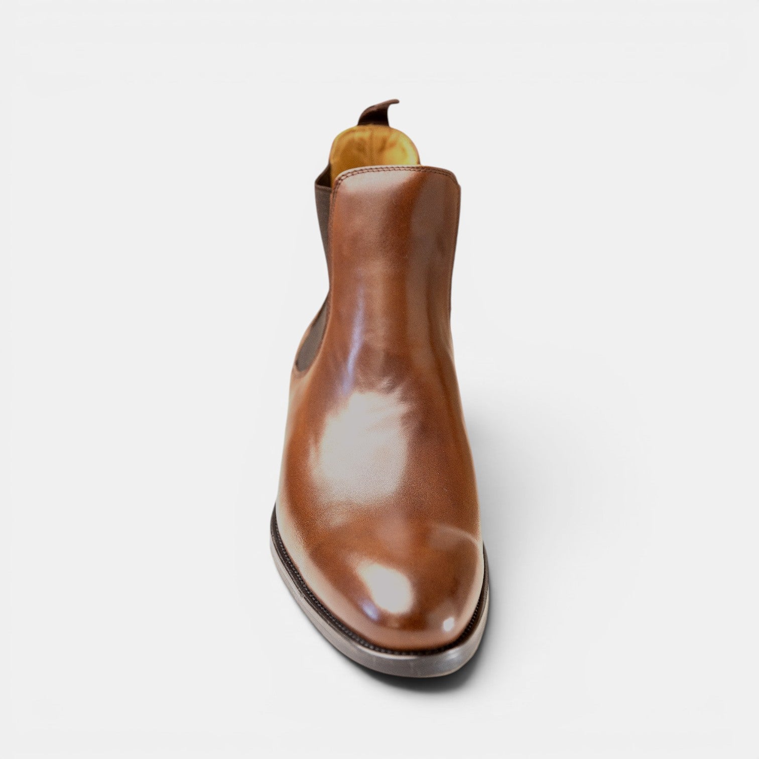 Barcon Getta Inc tan leather Chelsea boots with elasticated side panels and durable sole.