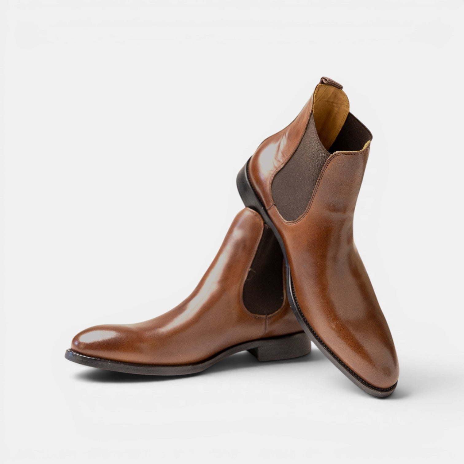 Barcon Getta Inc CAPE TOWN tan leather Chelsea boots with elasticated side panels and durable sole.